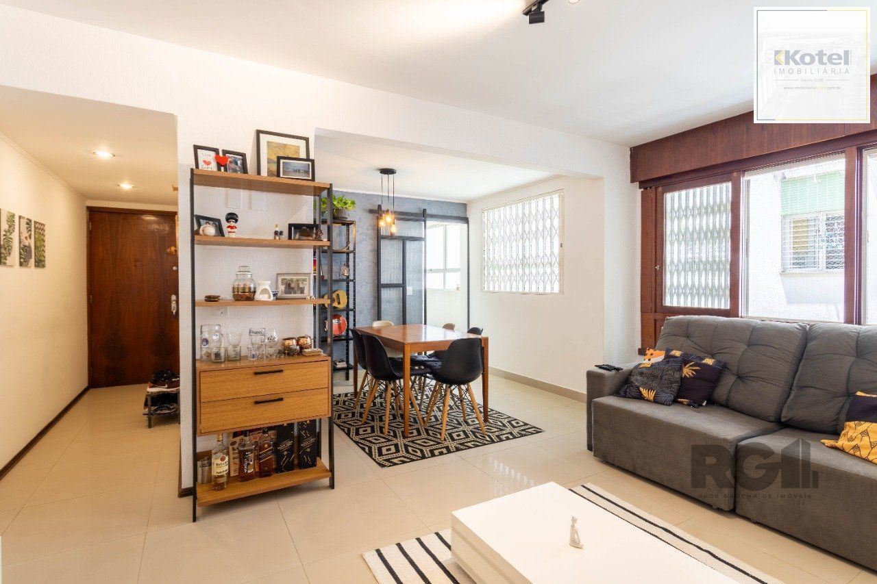 Apartamento 2 dormitórios e 2 vagas de garagem no bairro Rio Branco
