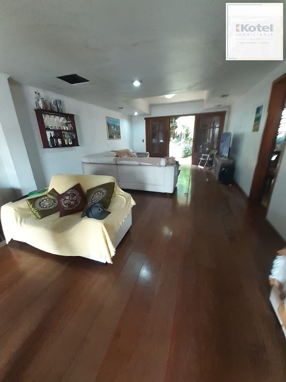 Casa Residencial Semimobiliada à Venda em Porto Alegre, RS — foto 2