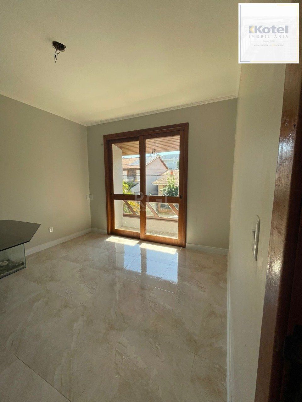 Casa Condominio, 3 dormitórios, sendo 3 suites, 2 vagas - Santo Antonio — foto 2
