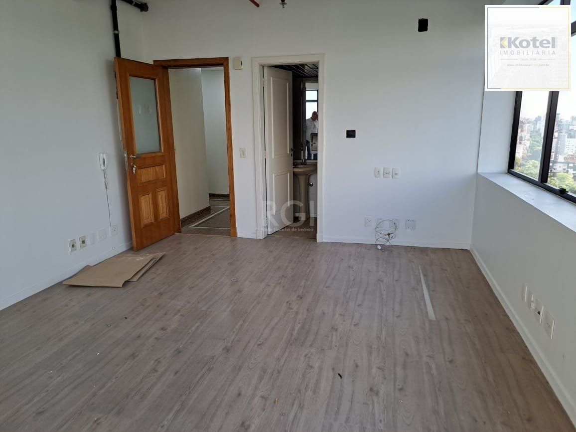 Sala Comercial à venda, 32m², Auxiliadora - Porto Alegre — foto 3