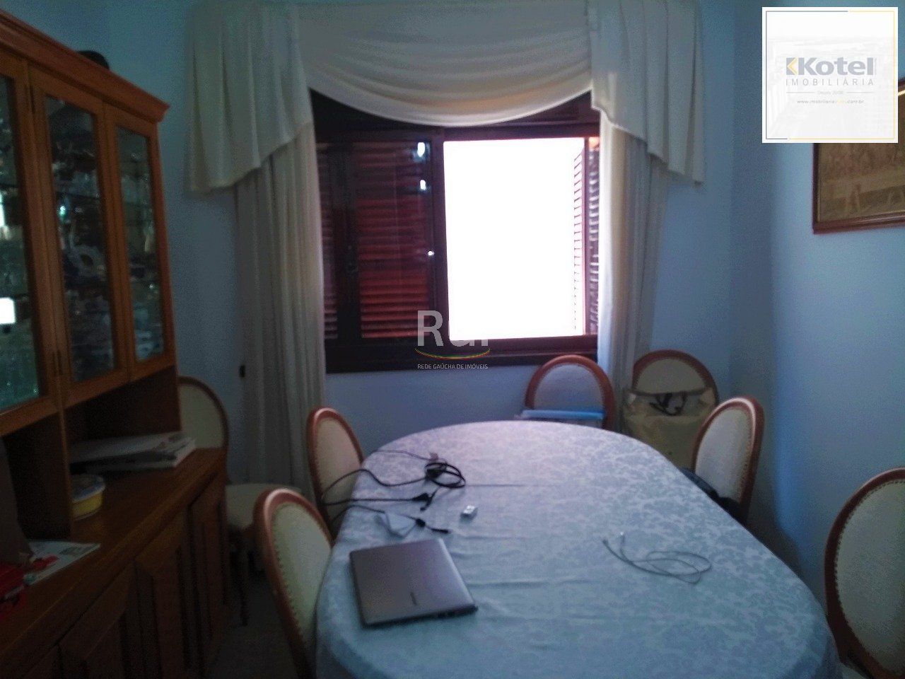 Casa para Venda - 175m², 4 dormitórios, sendo 2 suites, 2 vagas - Santa Cecília
