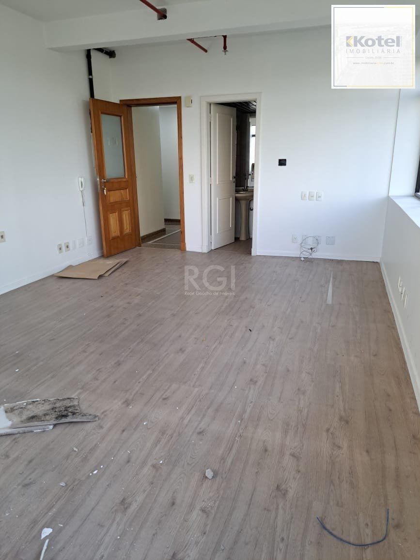 Sala Comercial à venda, 32m², Auxiliadora - Porto Alegre — foto 4