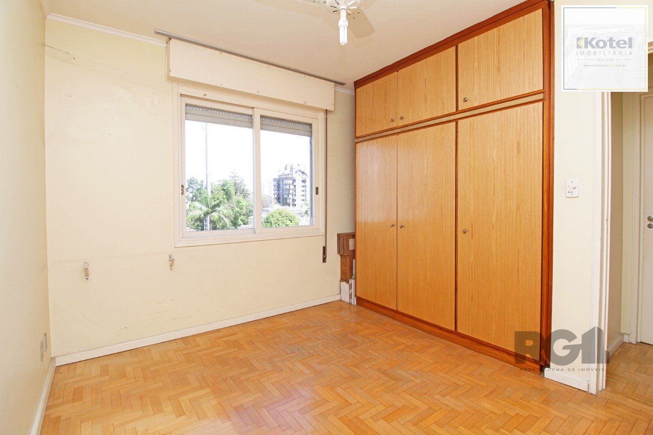 Venda Apartamento de três dormitórios, 01 vaga de garagem, com elevador