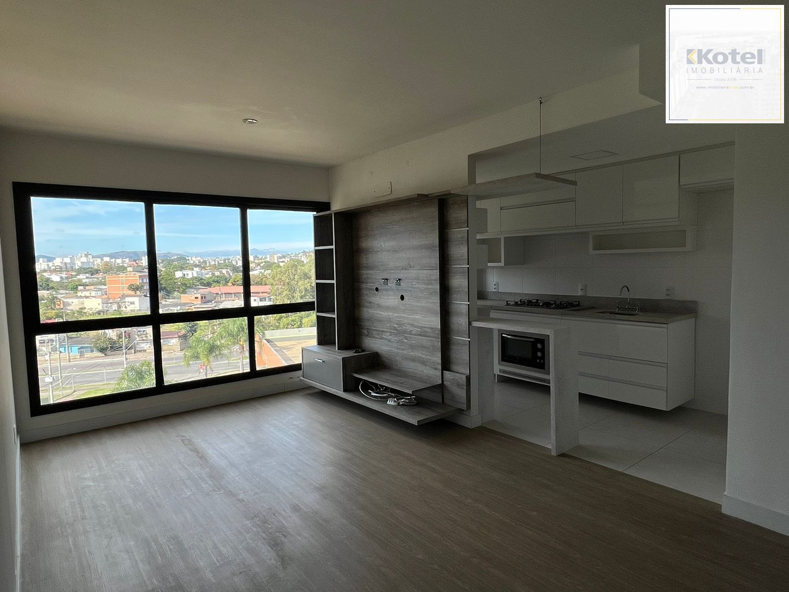 3 dormitórios, suíte, 2 vagas. Cond. com P 24h, salão festas, piscina e fitness — foto 2
