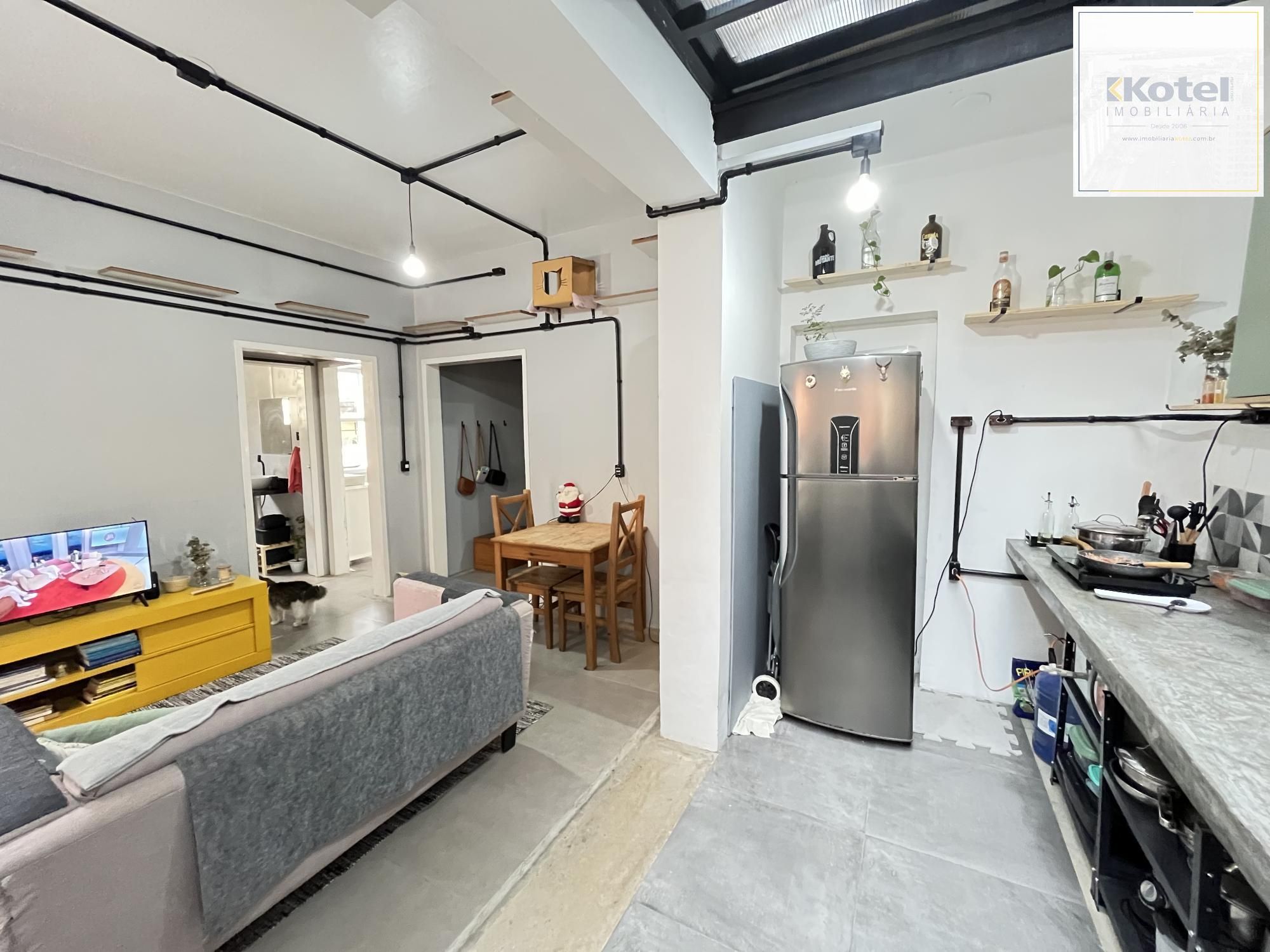 Apartamento de 2 quartos no bairro Menino Deus em Porto Alegre