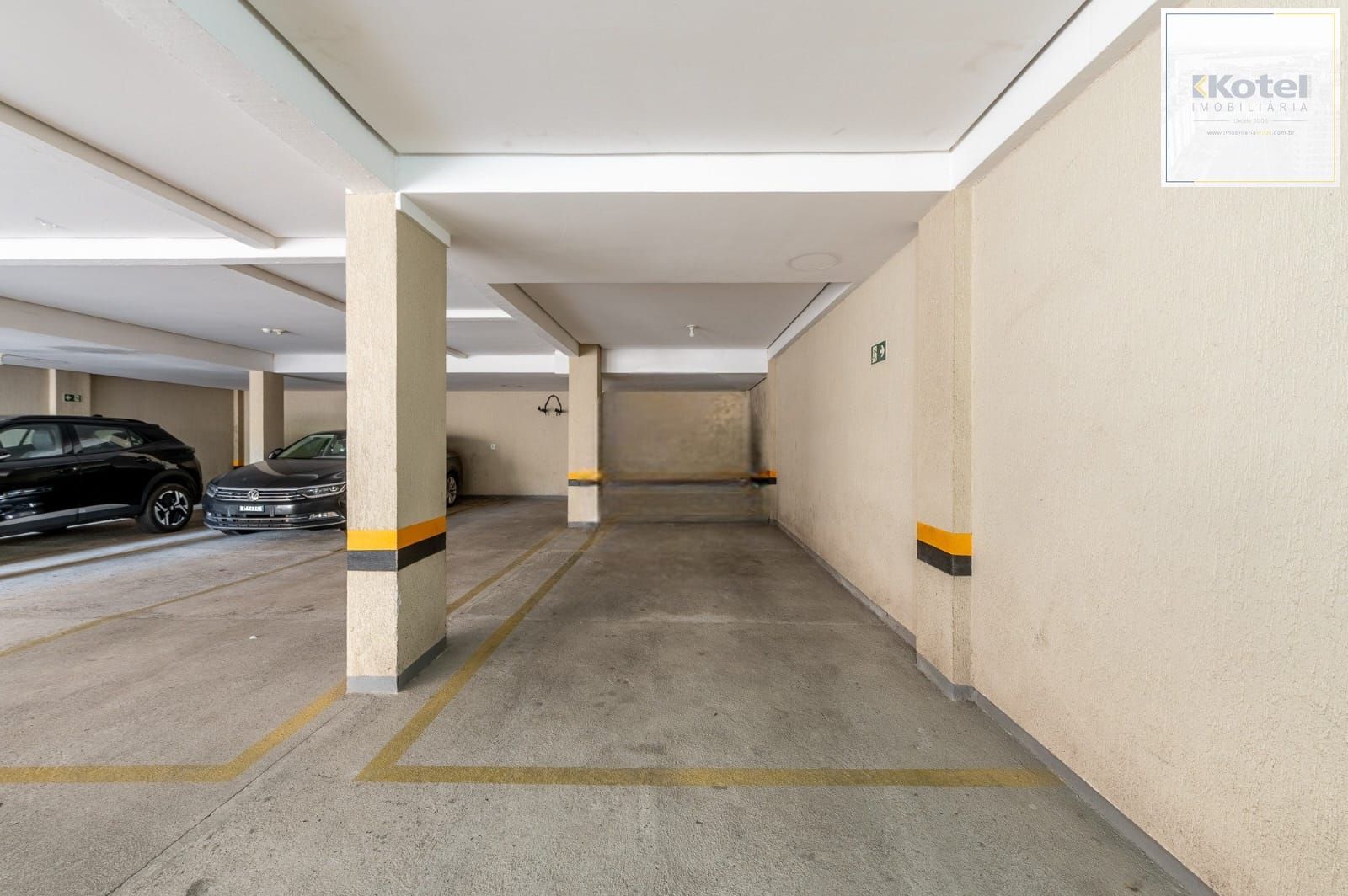 Apartamento, 1 suíte, à venda, 53 m², Rio Branco - Porto Alegre — foto 2