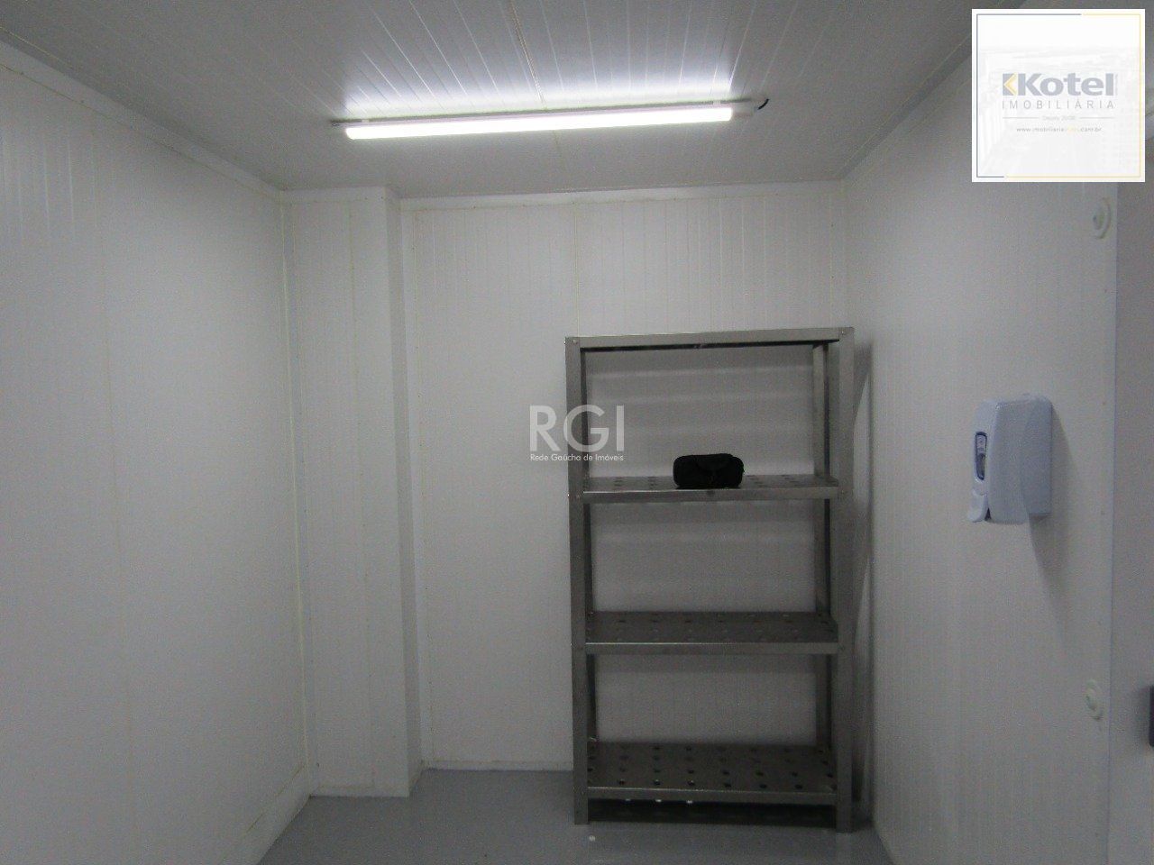 Depósito/Pavilhão para Locação/Aluguel - 195m², 0 dormitórios, Sarandi — foto 3