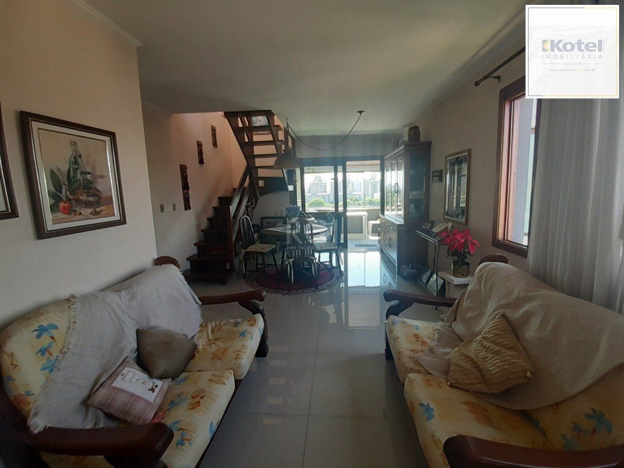 Cobertura para Venda - 281.25m², 3 dormitórios, sendo 1 suites, 2 vagas - Cristo Redentor — foto 4