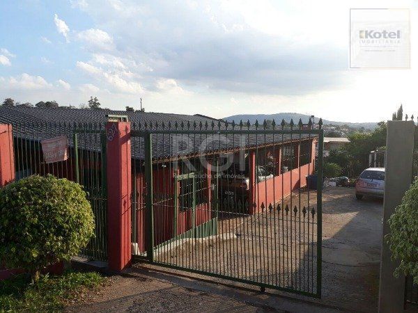 Casa para Venda - 150m², 5 dormitórios, 3 vagas - intersul