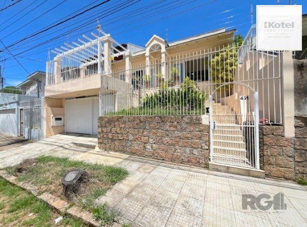MAGNÍFICA CASA EM LOCALIZAÇÃO PRIVILEGIADA - TRANQUILIDADE E CONFORTO — foto 2