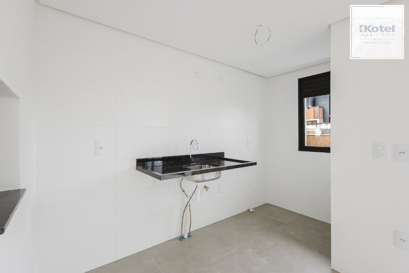 Excelente Apartamento semimobiliado de 71 m² privativos no Bairro Petrópolis. — foto 5