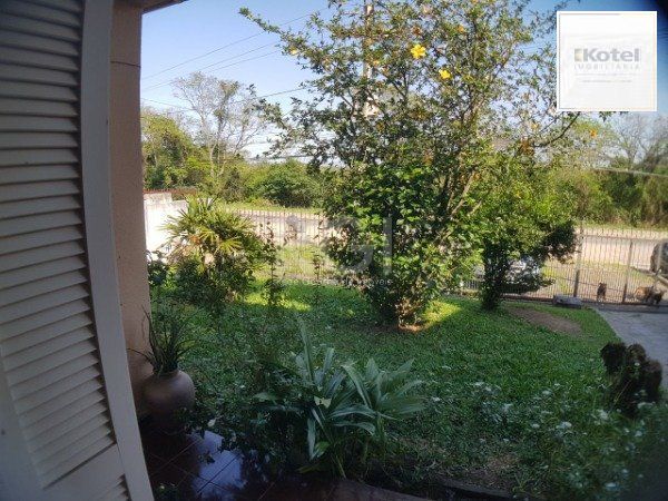 Casa para Venda - 252m², 3 dormitórios, 2 vagas - Belém Novo — foto 4