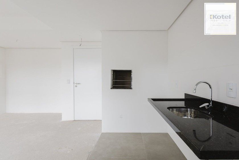 Excelente Apartamento semimobiliado de 71 m² privativos no Bairro Petrópolis. — foto 3