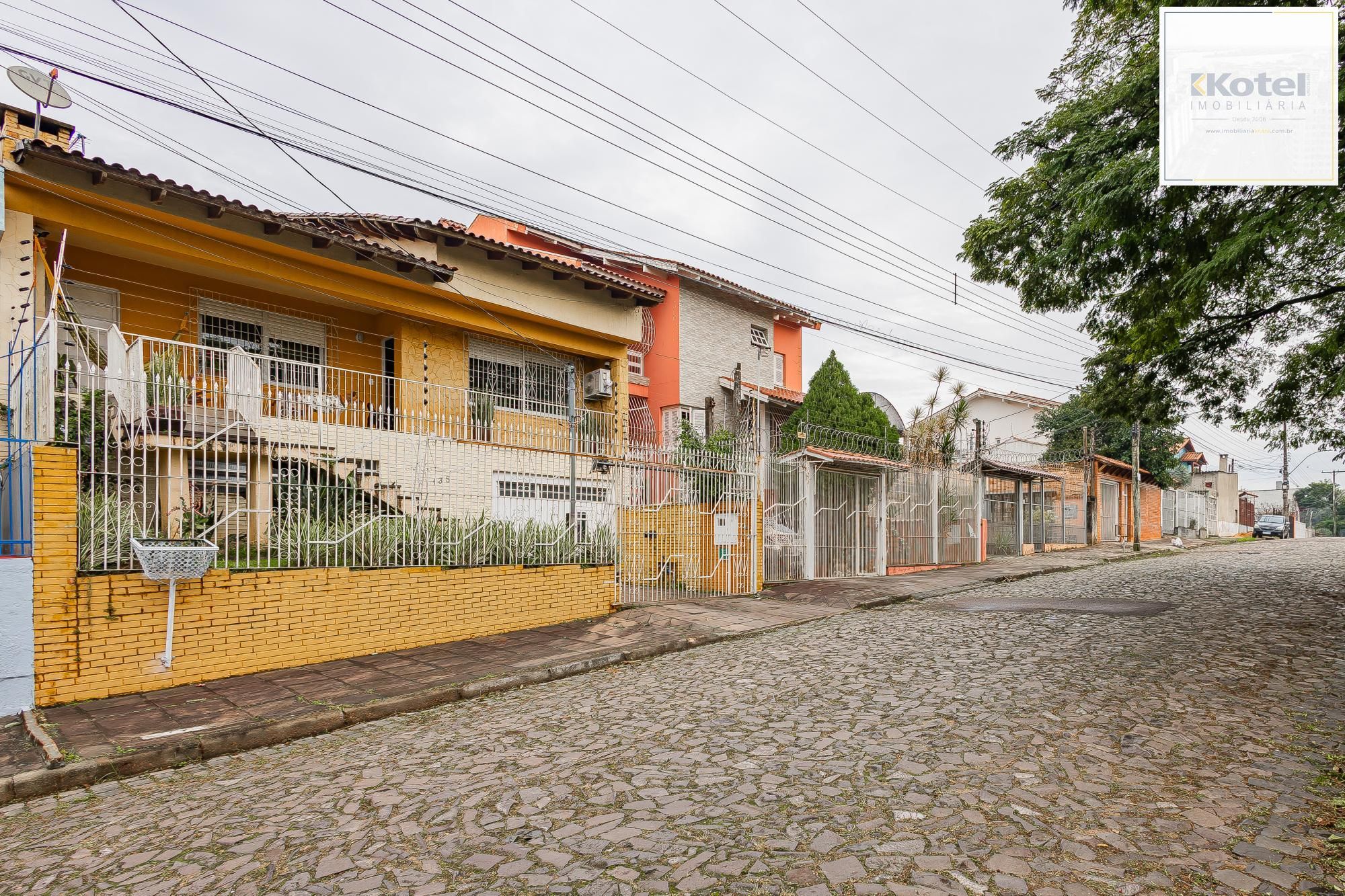 Sobrado 5 Dormitorios 4 WC piscina 2 churrasqueiras e 4 vagas B Parque Santa Fé — foto 2