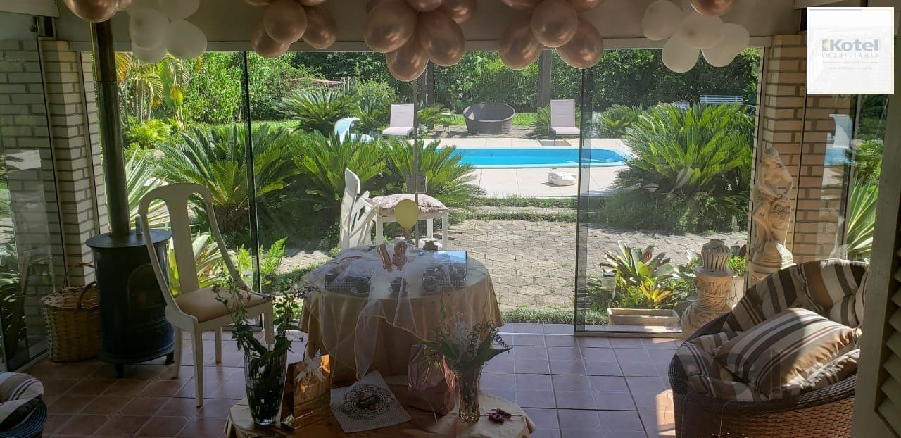 casa sobrado 4 dormitórios, 3 vagas de garagem, Bairro Itacolomi