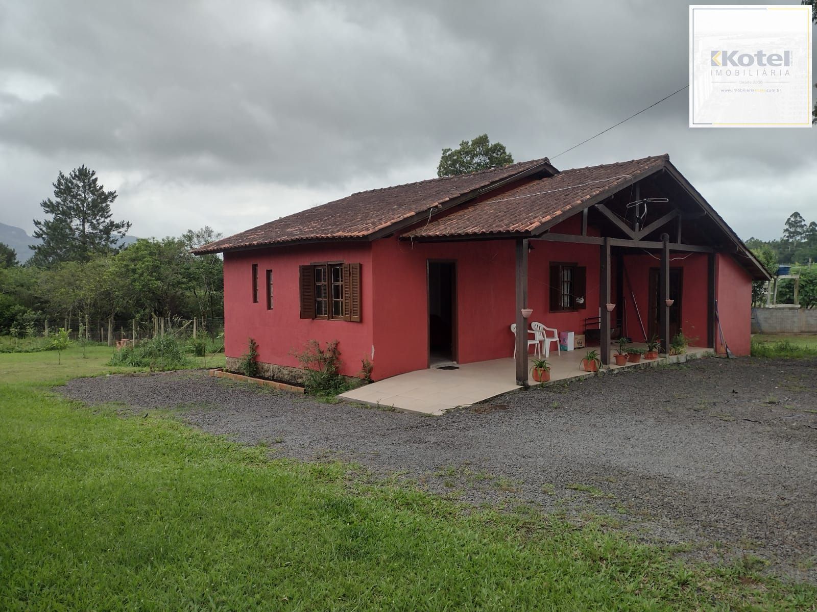 Casa 3 dormitórios bairro Estancia Antiga
