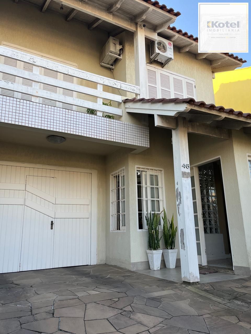 Sobrado 4 quartos à venda, 188m², Vila Márcia - Cachoeirinha