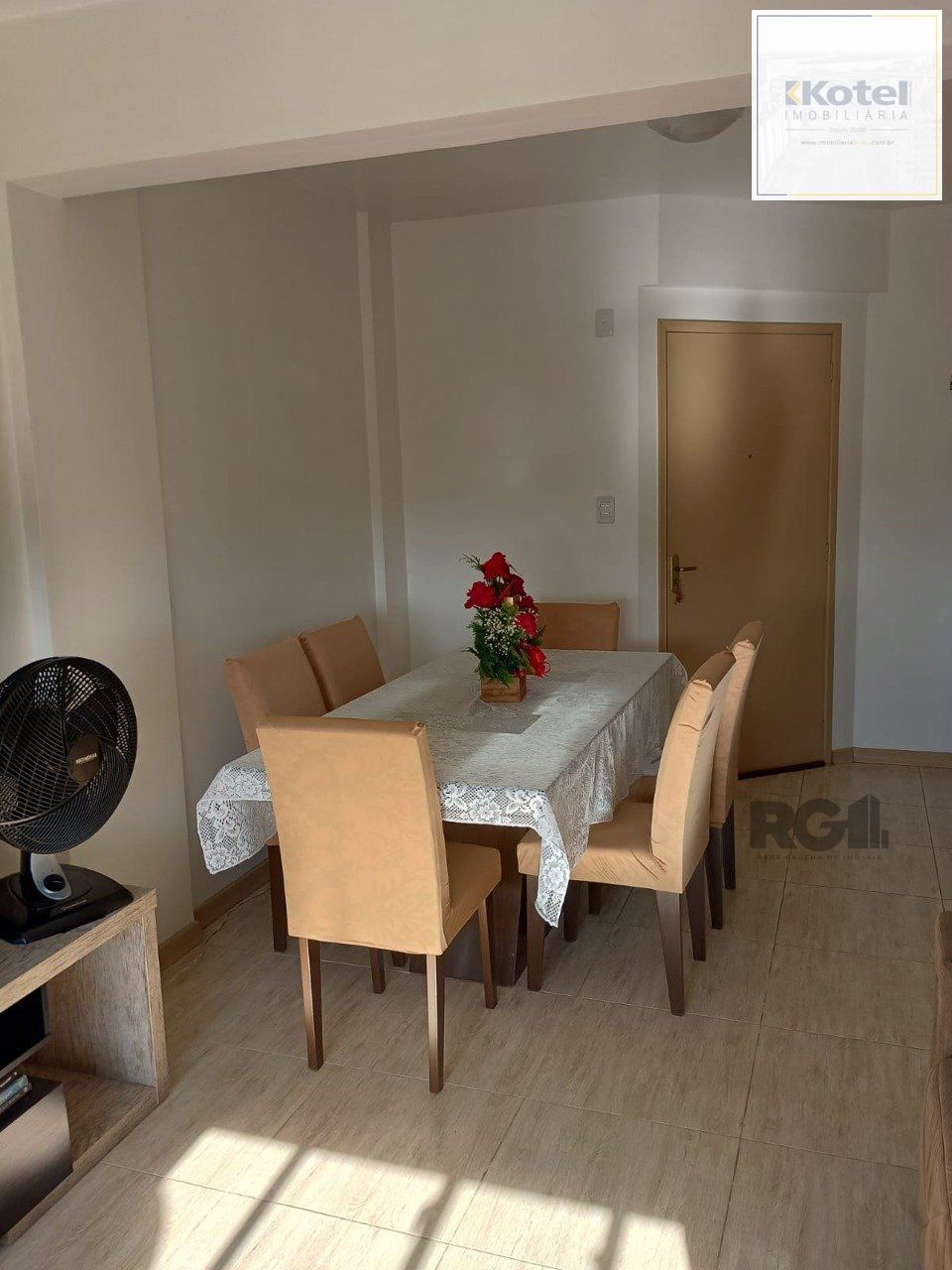 Apartamento semi mobiliado, 1 dormitporio, Bairro Santo Angelo