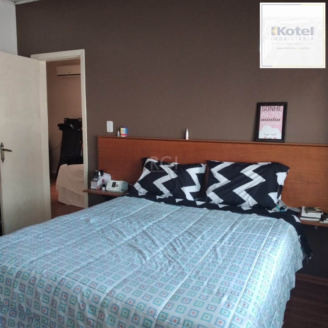 Casa para Venda - 113.4m², 3 dormitórios, sendo 1 suites, 2 vagas - Vila Silveira Martins