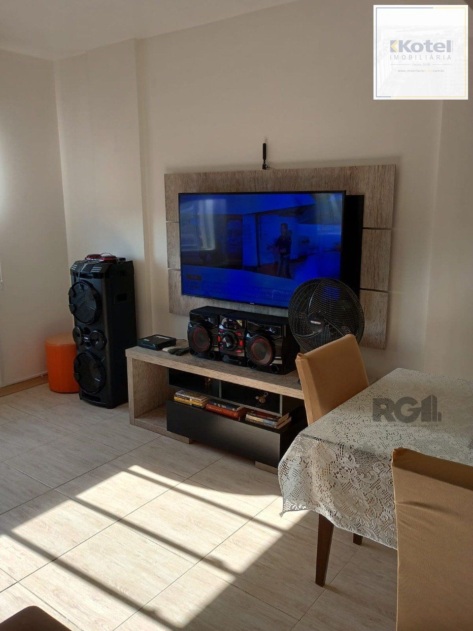 Apartamento semi mobiliado, 1 dormitporio, Bairro Santo Angelo