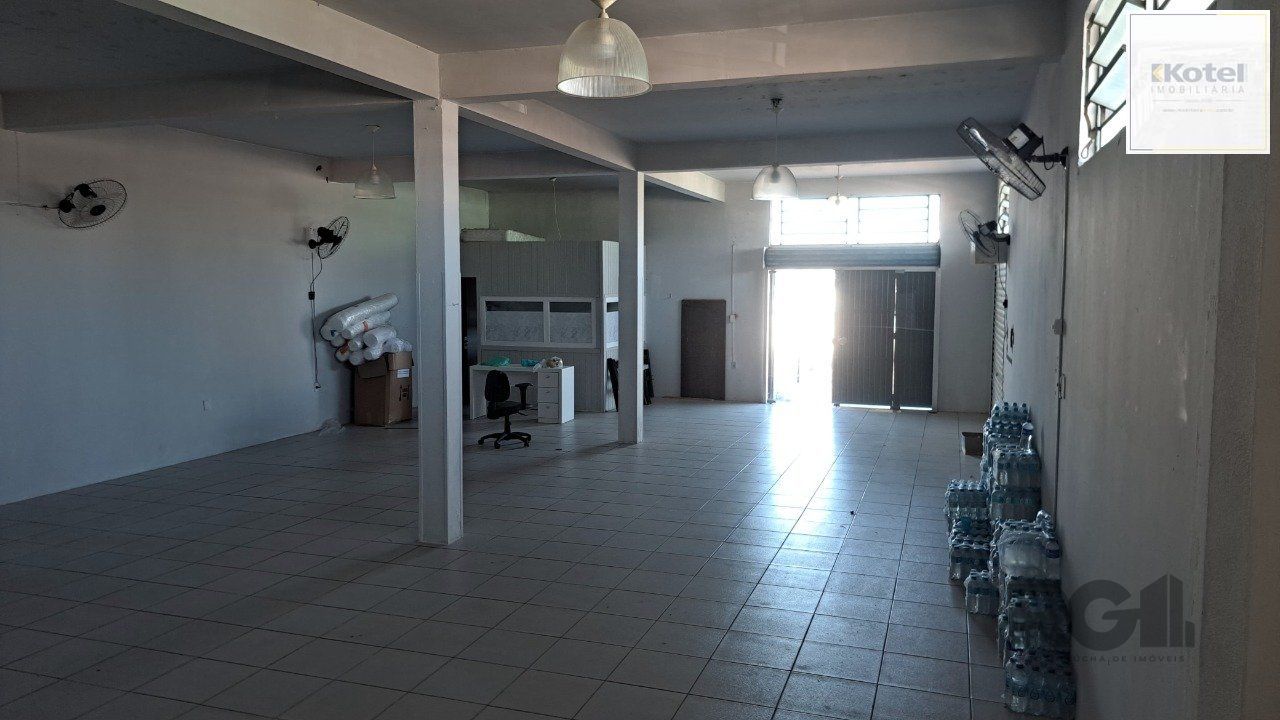 Pavilhão área total 720m² bairro Vista Alegre