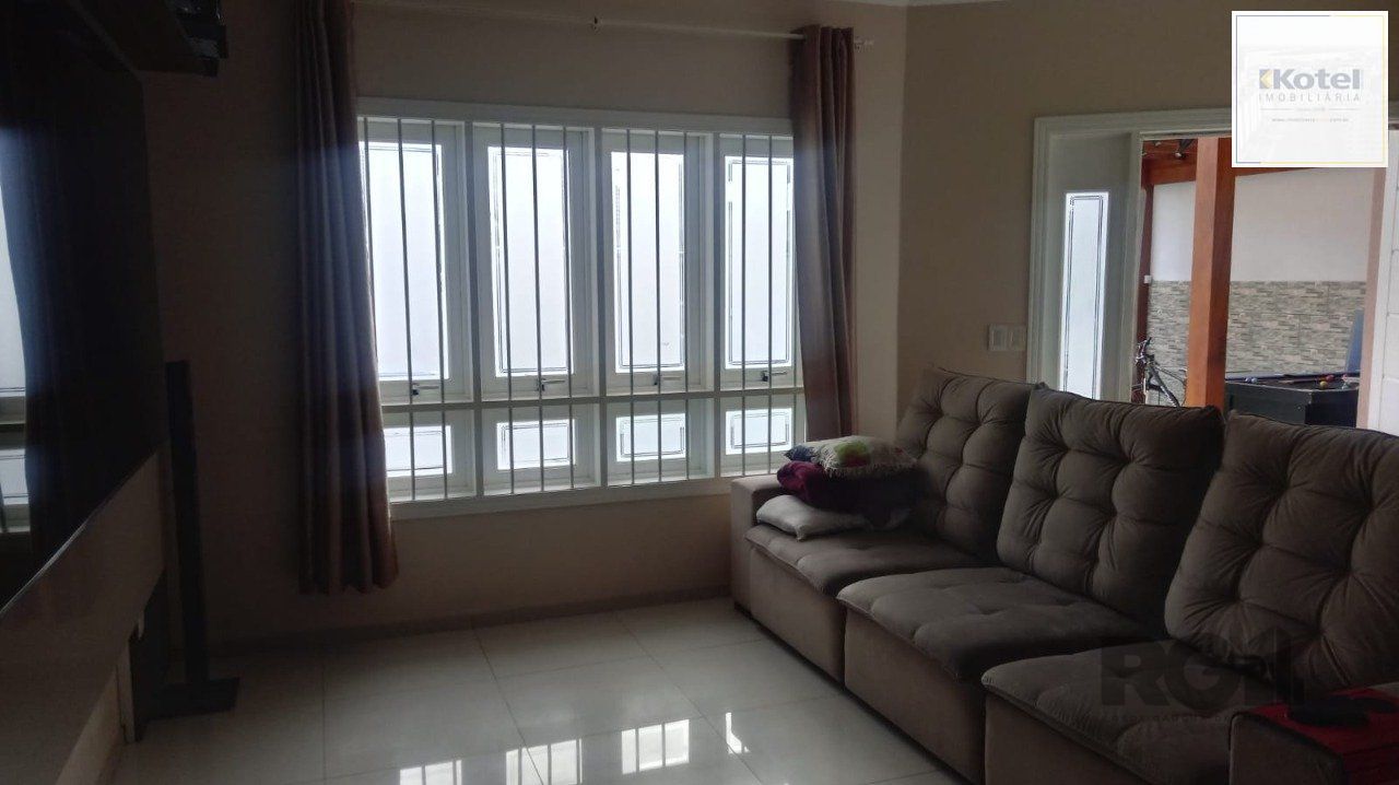 Casa sobrado semi mobiliado, 3 dormitórios, 1 suíte master, vagas de garagem, Bairro Parque da matriz