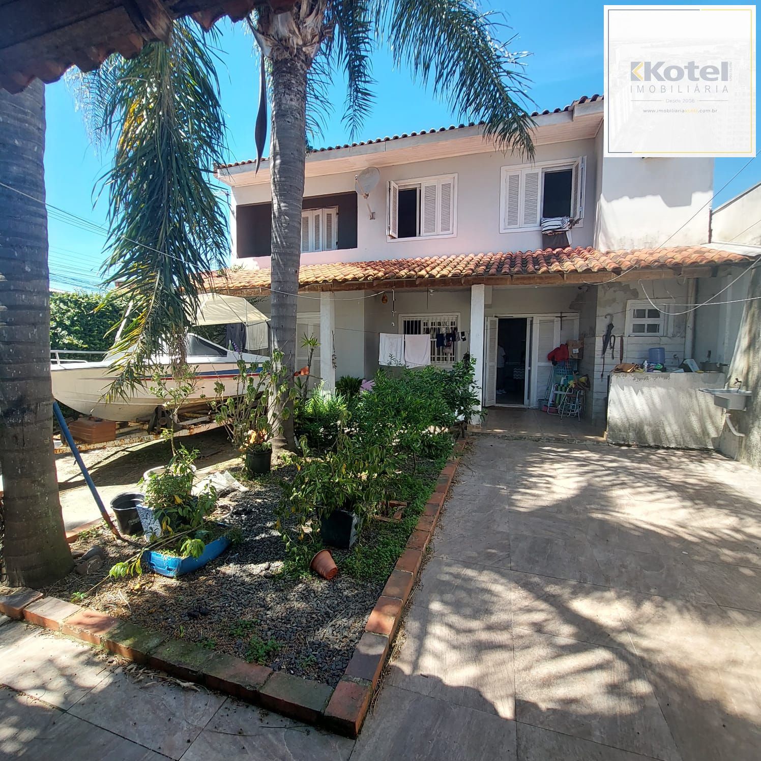 Casa 3 dormitórios, 1 suíte, 1 vaga, Bairro Parque da Matriz