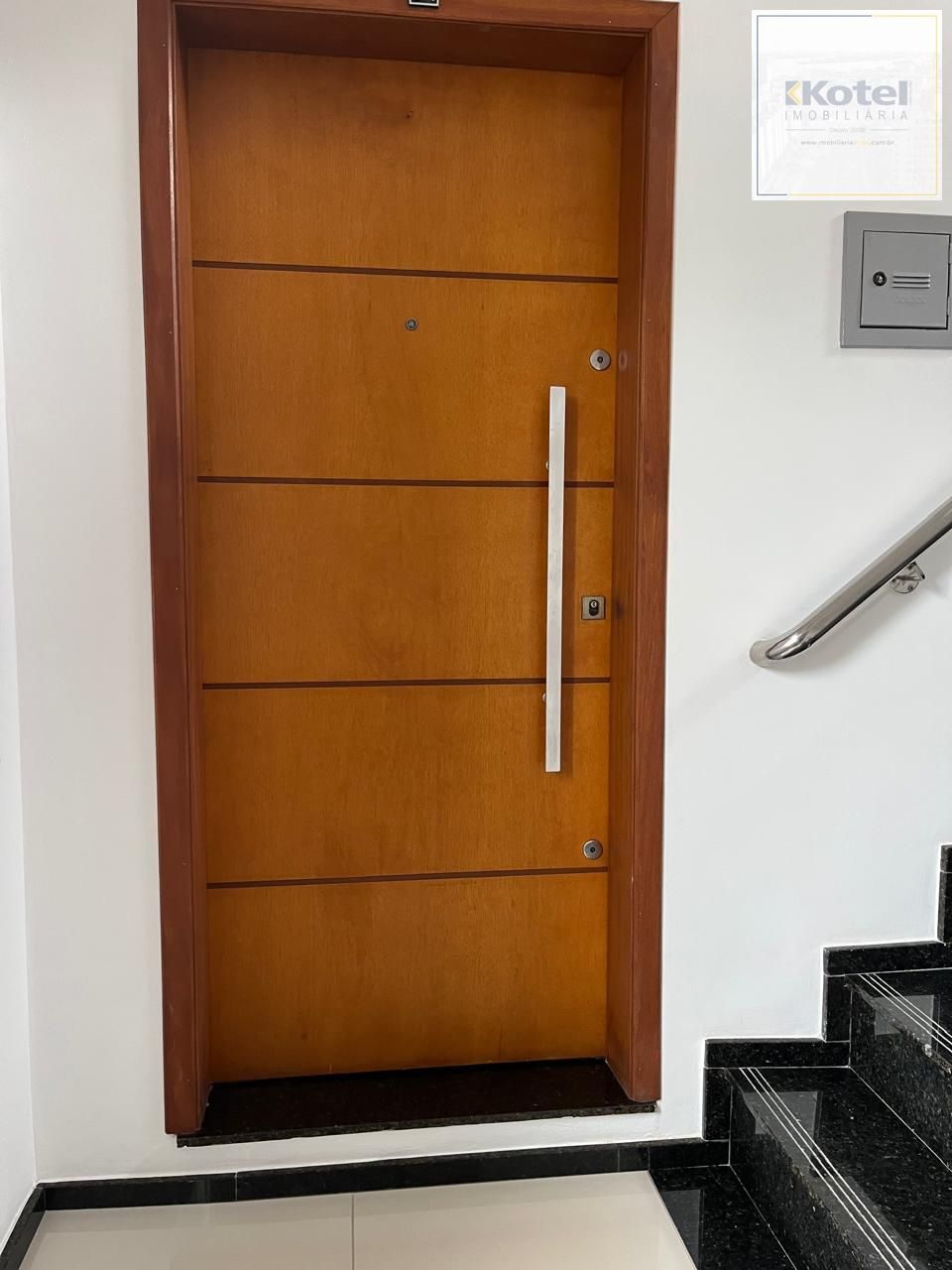 Apartamento 2 dormitórios, 1 vaga, Bairro Silveira Martins