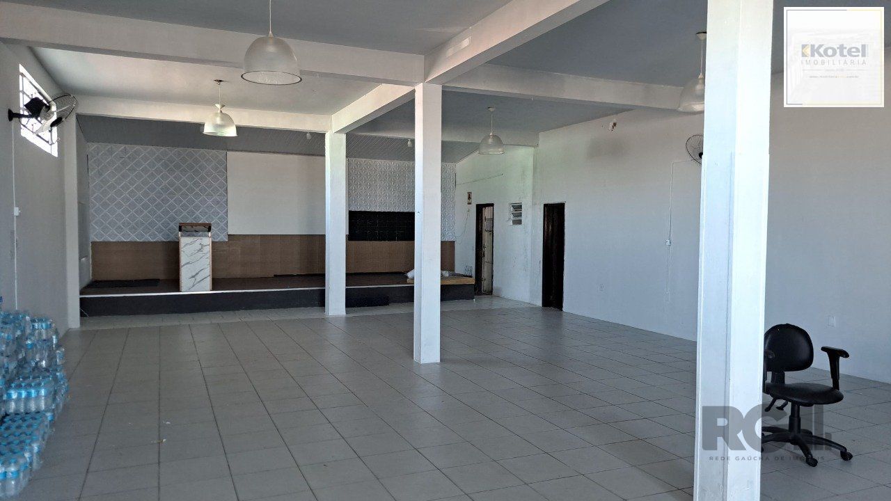 Pavilhão área total 720m² bairro Vista Alegre
