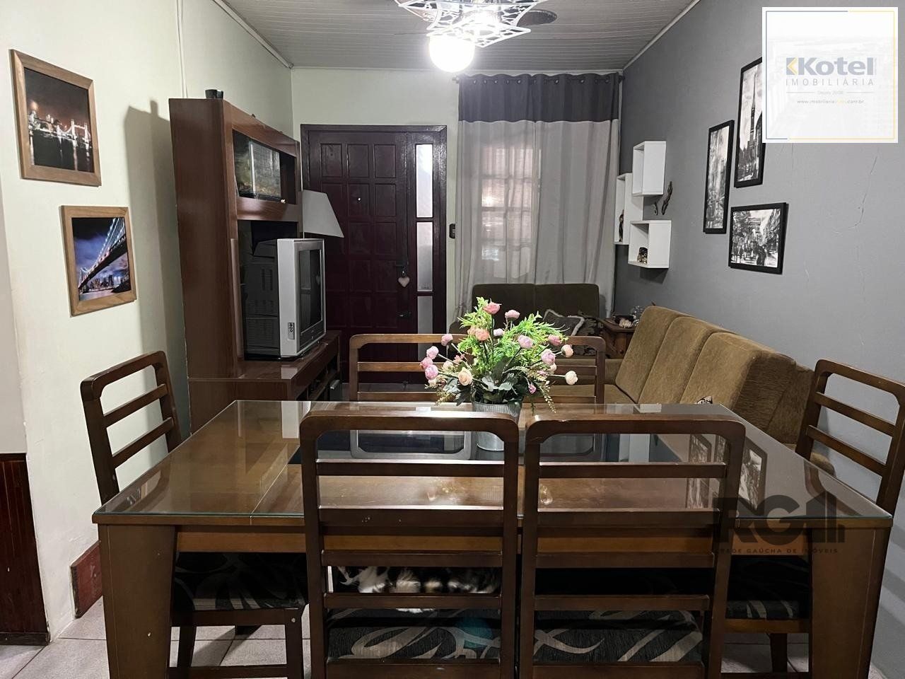Casa comercial 2 dormitórios, semi mobiliada, garagem, Bairro Vista Alegre