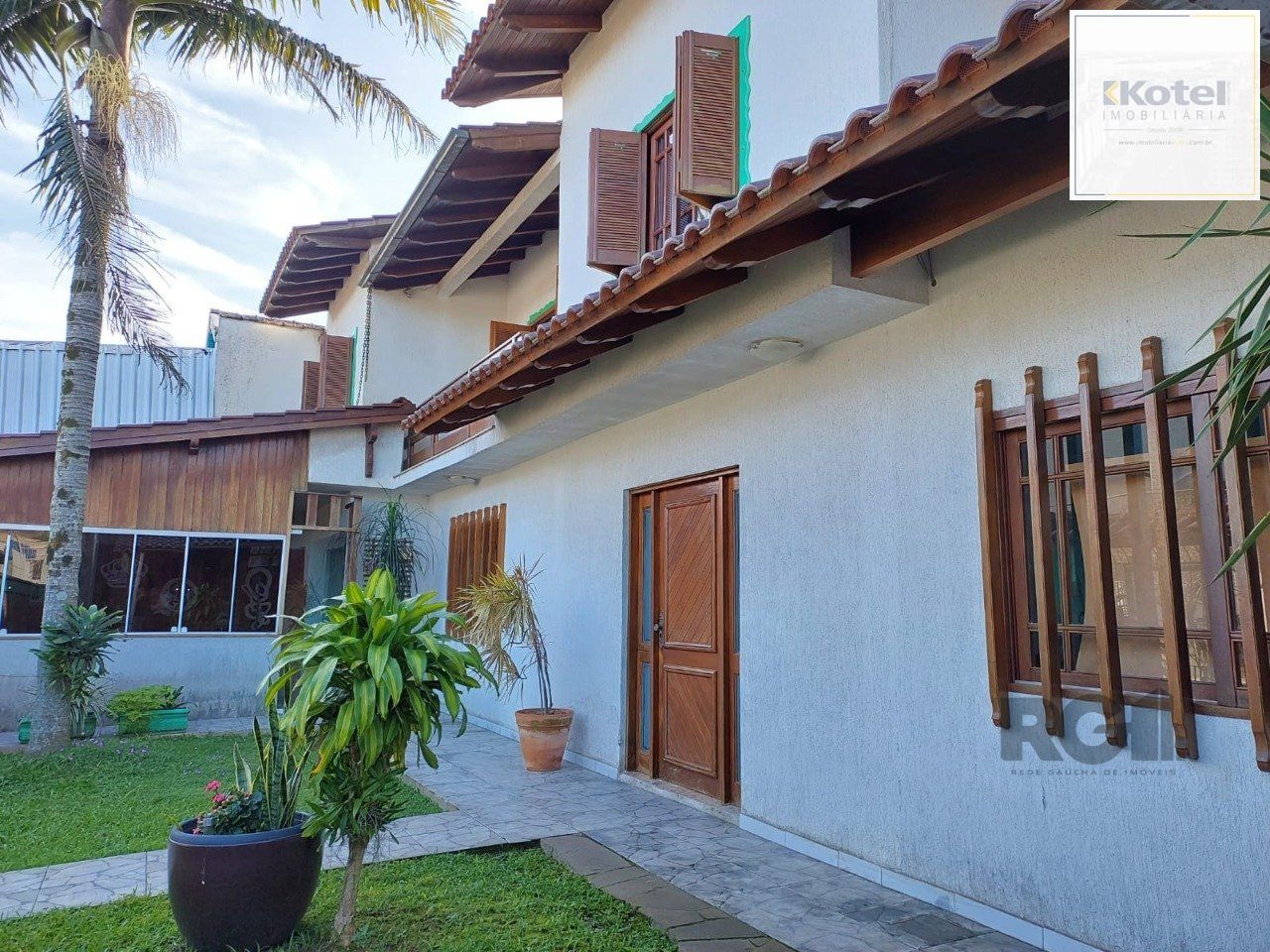 Casa sobrado, 2 dormitórios, 1 suíte, vaga de garagem, Bairro Pq da Matriz