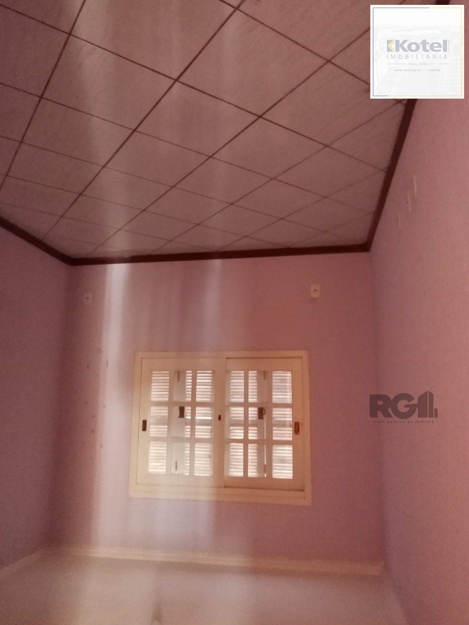 Apartamento térreo 2 dormitórios, vaga de garagem, Bairro Vila Imbuí