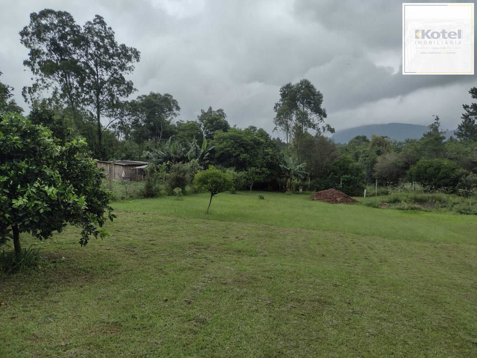 Casa 3 dormitórios bairro Estancia Antiga