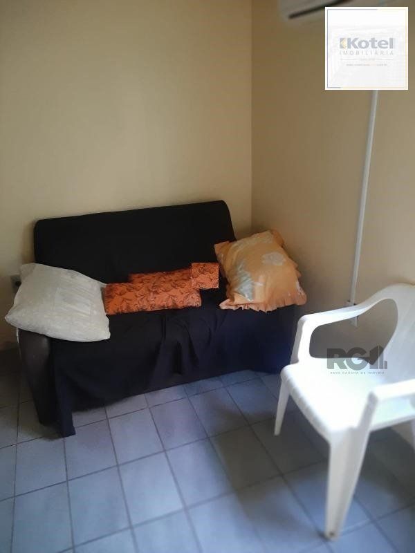 Casa 4 dormitórios, 1 suíte, vagas de garagem, Bairro Bom Princípio