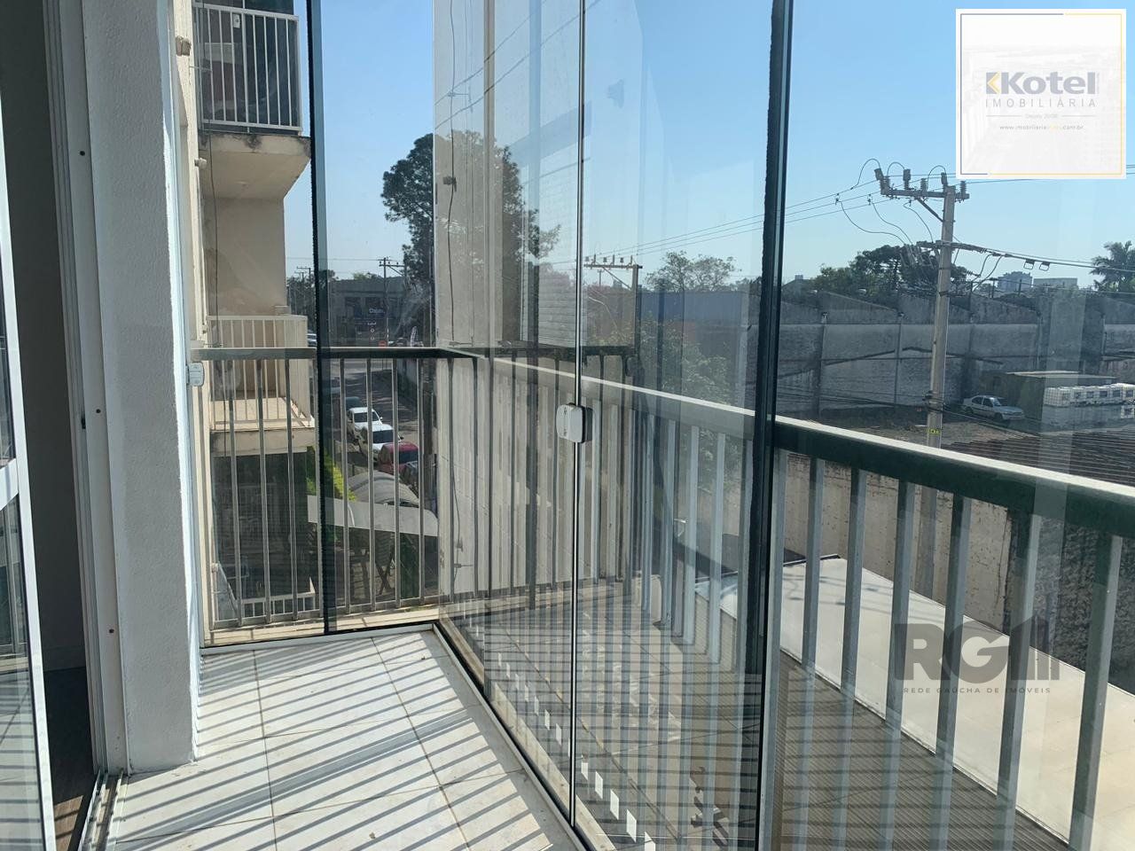 Apartamento 2 dormitórios, 1 vaga, Bairro Vila Cachoeirinha