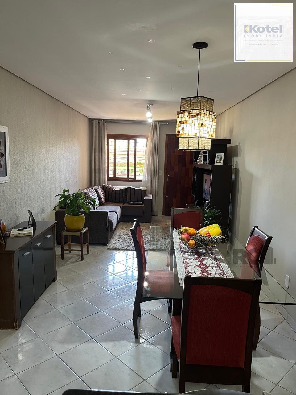 Apartamento térreo, 2 dormitórios, 1 suíte, 2 vagas, Bairro Vista Alegre