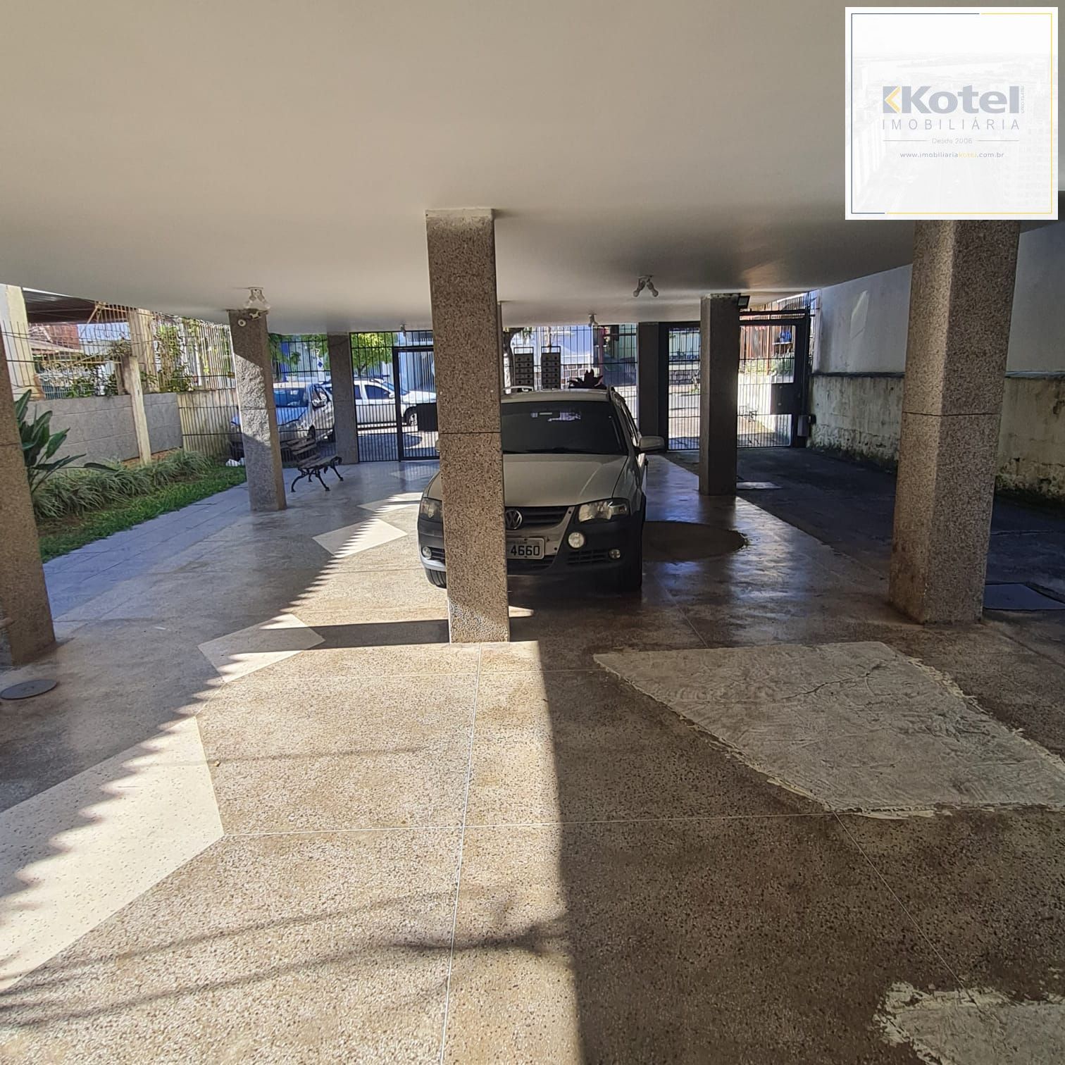 ÁREA COBERTA CONDOMINIAL
