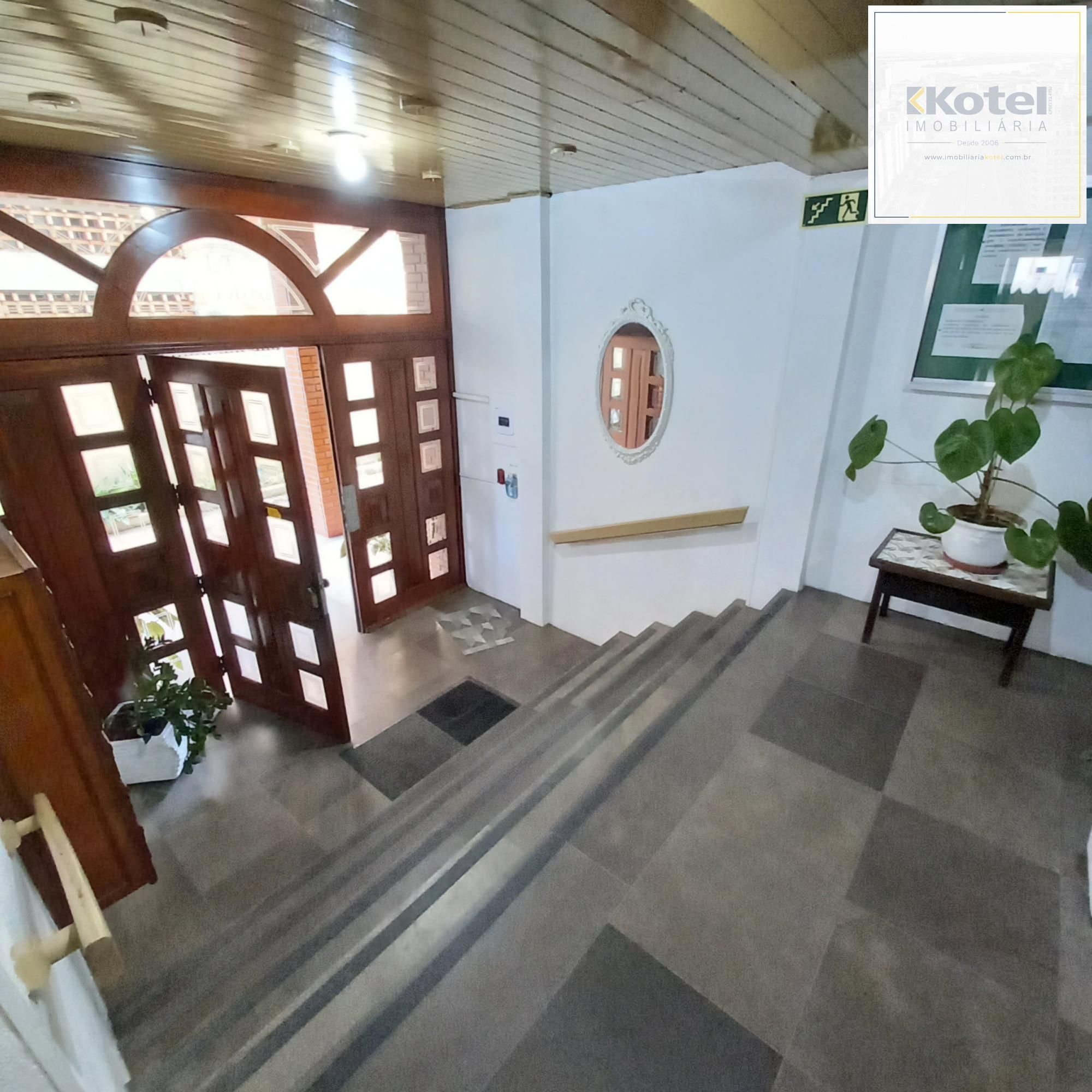 HALL DO EDIFÍCIO