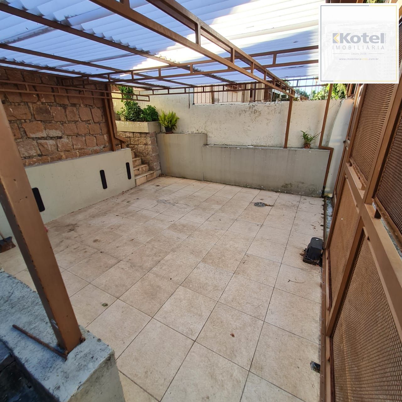 Casa 4 dormitórios no bairro Medianeira — foto 4