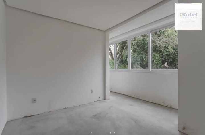 Cobertura duplex 2 dormitórios, próximo ao Zaffari Fernandes Vieira .
