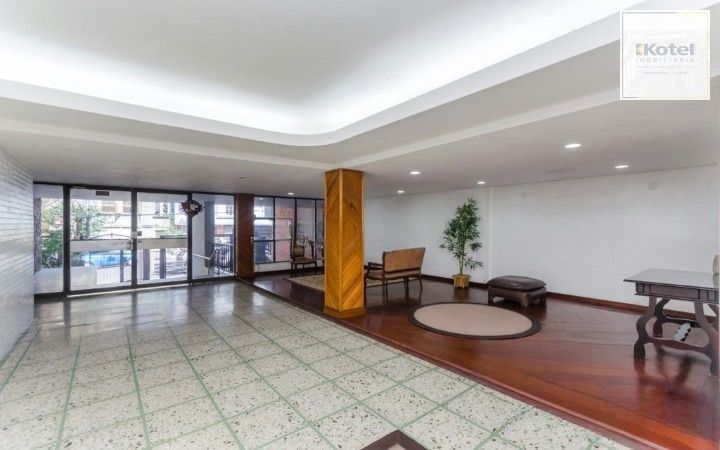 Apartamento tipo casa suspensa a venda bairro Bom Fim