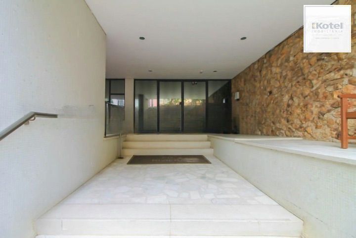 Apartamento tipo casa suspensa a venda bairro Bom Fim