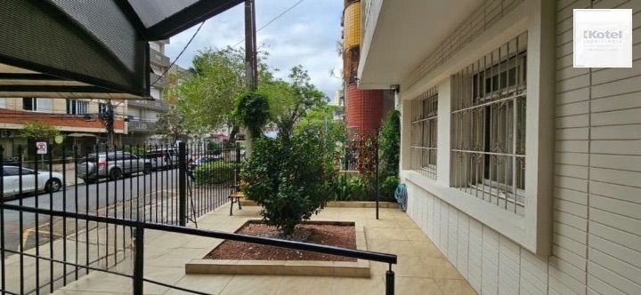 Apartamento 3 dorms à venda Rua Felipe Camarão, Rio Branco - Porto Alegre