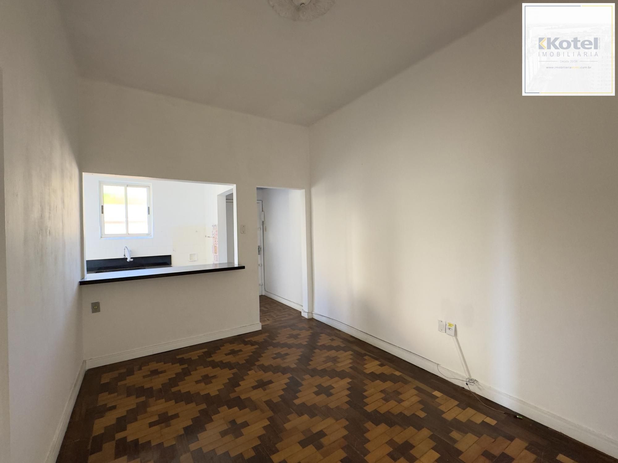 Apartamento 2 dormitórios super silencioso no Centro Histórico