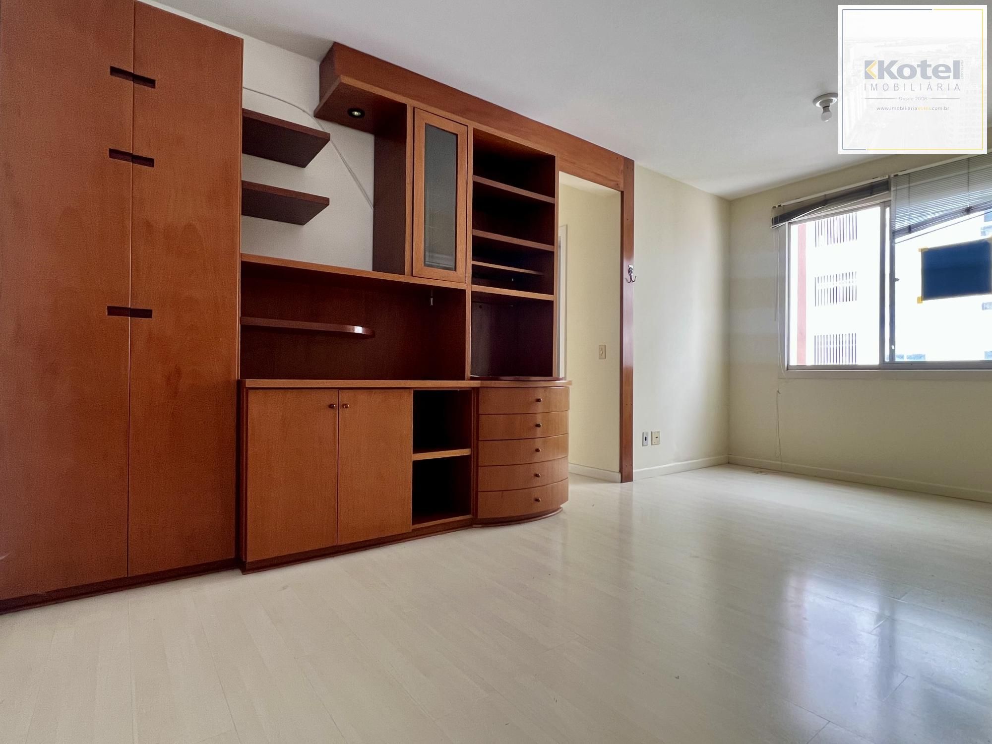 APARTAMENTO 2 DORMITÓRIOS COM VAGA DE GARAGEM — foto 3