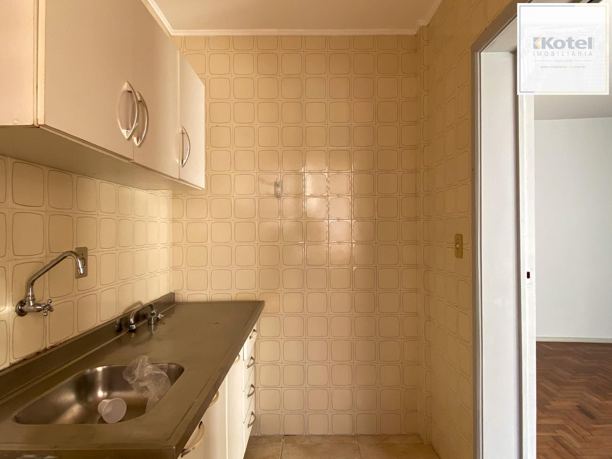 Studio com 28m² super bem iluminado, em ótima localização no Centro Histórico