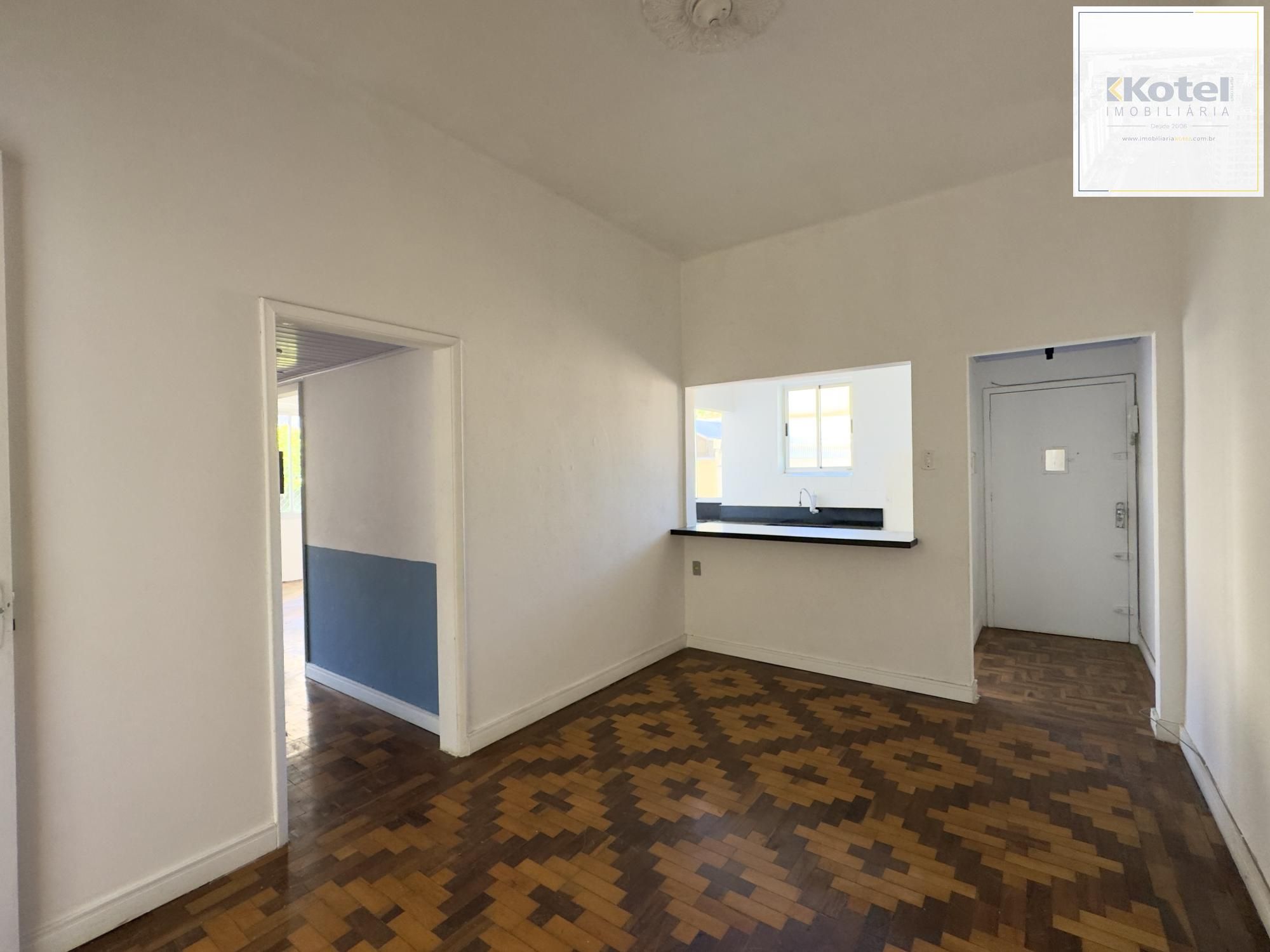 Apartamento 2 dormitórios super silencioso no Centro Histórico