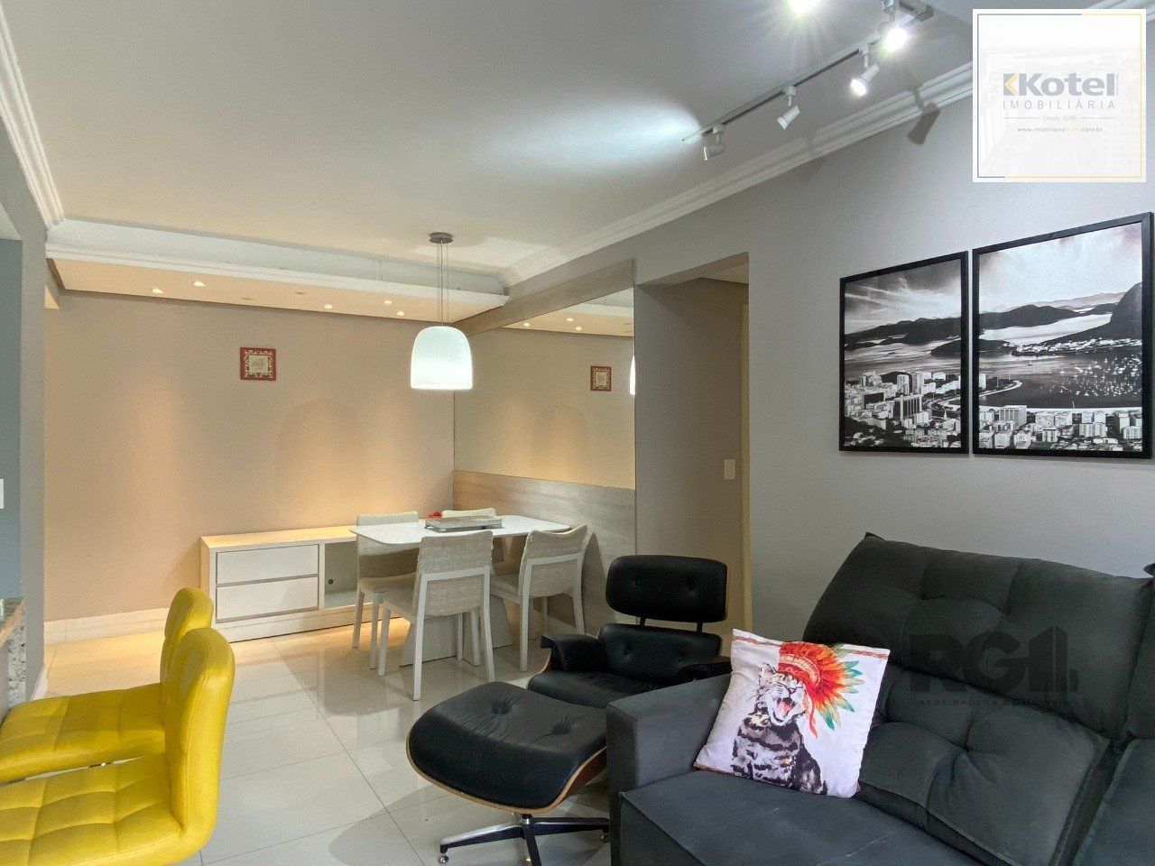 APARTAMENTO MOBILIADO DE 2 DORMITÓRIOS - CENTRO HISTÓRICO