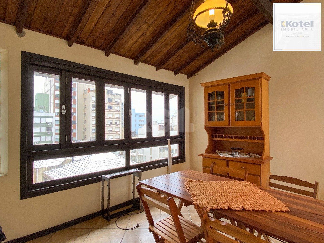 Casa para Venda - 350m², 2 dormitórios, sendo 2 suites, 2 vagas - Centro Histórico