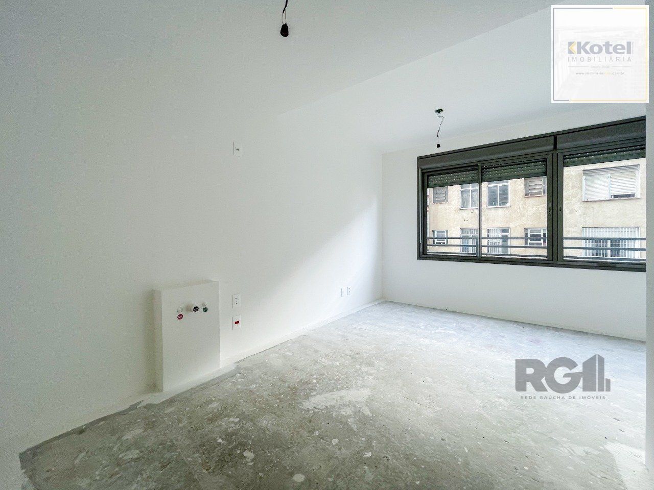 APARTAMENTO STUDIO COM 27M² À VENDA - BAIRRO CIDADE BAIXA